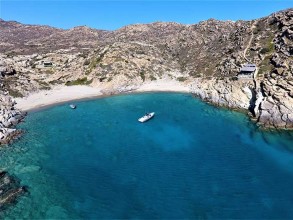 Chamouhades Beach
